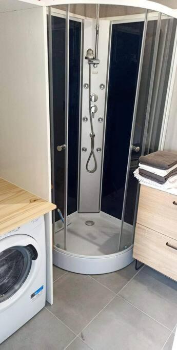 Superbe Proche Mer, Parking Apartment